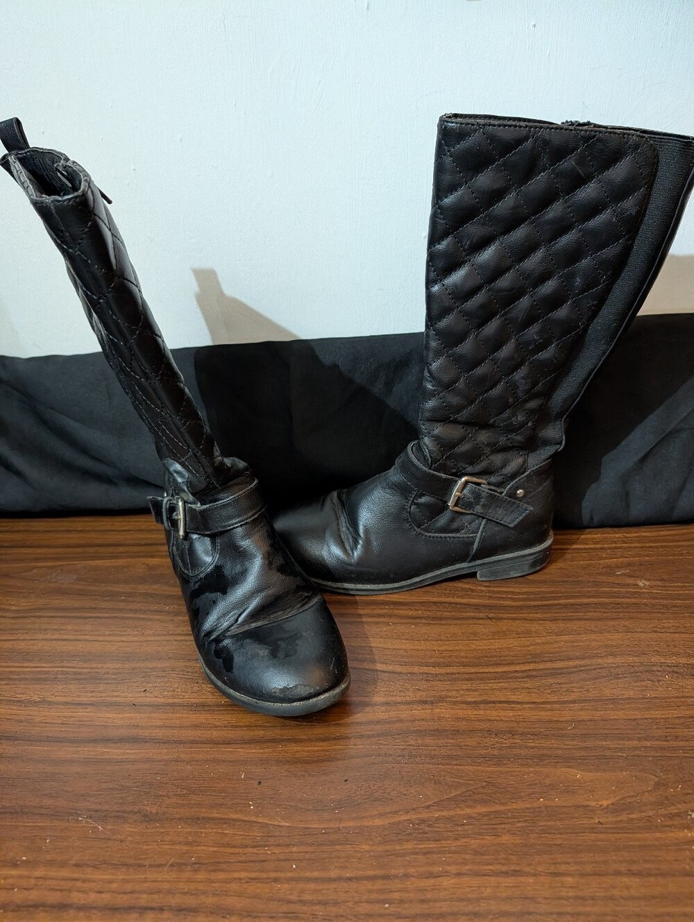 Kohl's Girls Black Boots.